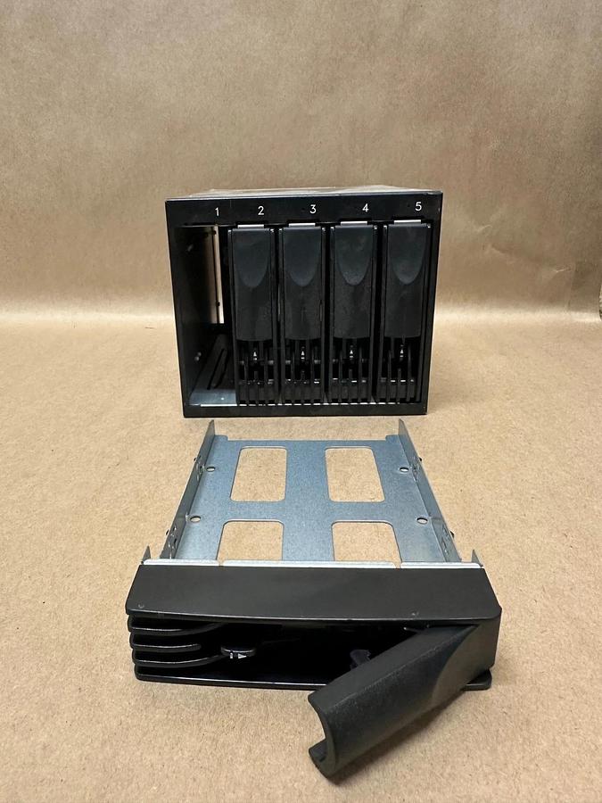 Used 5 Bay SATA Vertical Enclosure w/ Trays