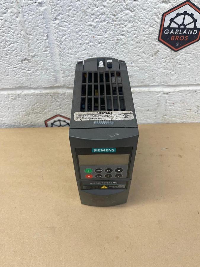 Used Siemens 6SE6440-2UC13-7AA1 Micromaster 440 Drive