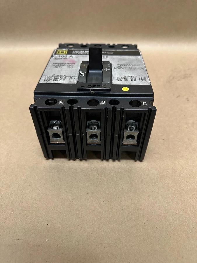 Used Square D FC34100, 100A Circuit Breaker