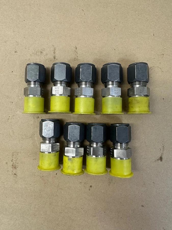 Used Swagelok SS45 3/4” Male to 5/8” Fitting - Lot of 9