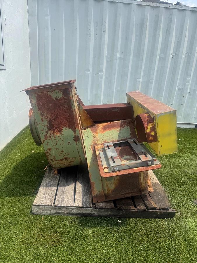 Used Industrial Blower Fan, CW Top Horizontal Blower, No Drive, 13.5” Inlet