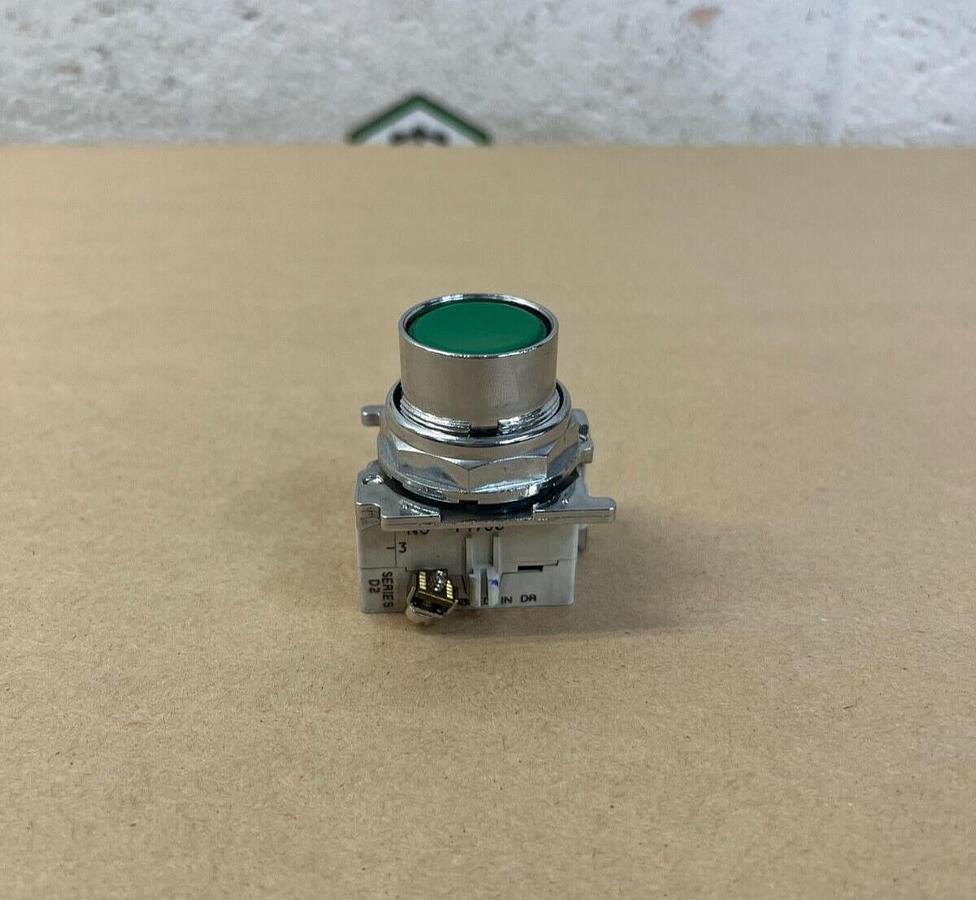 Used Cutler Hammer 10250T/91000T Green Push Button, White Base, D2 Series