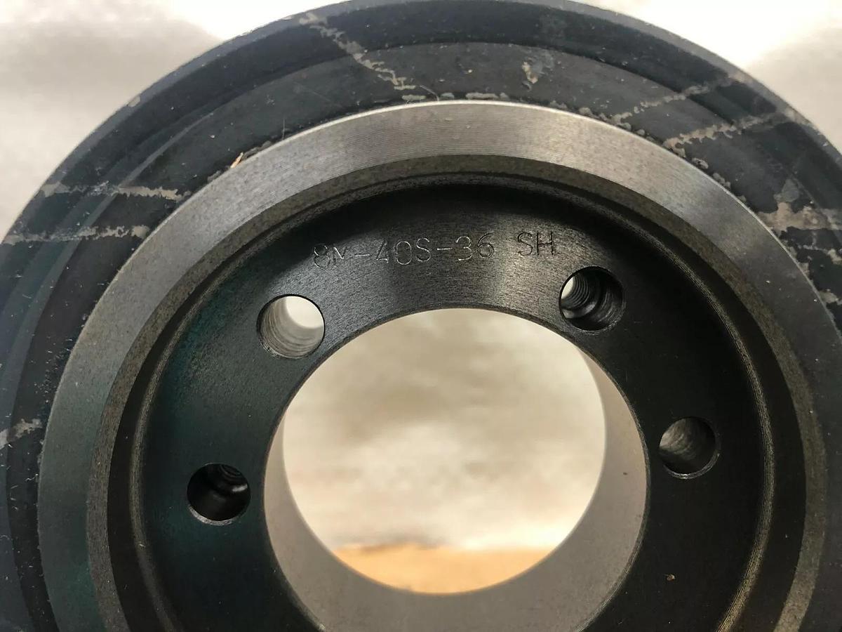 Used Gates 8M-40S-36-SH PolyChain GT Sprocket