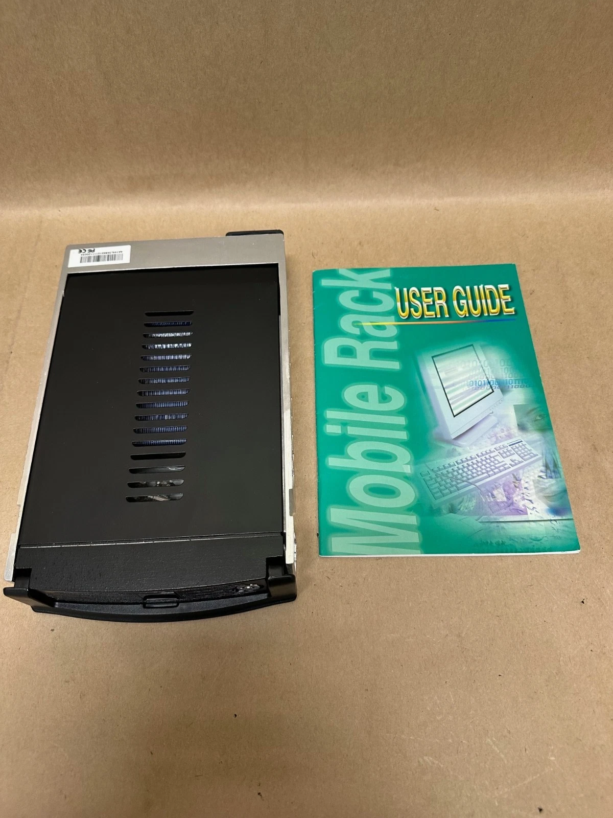 Used Mobile Rack SI-144 SCSI/Ultra Wide w/ ID Display, Black *NEW*