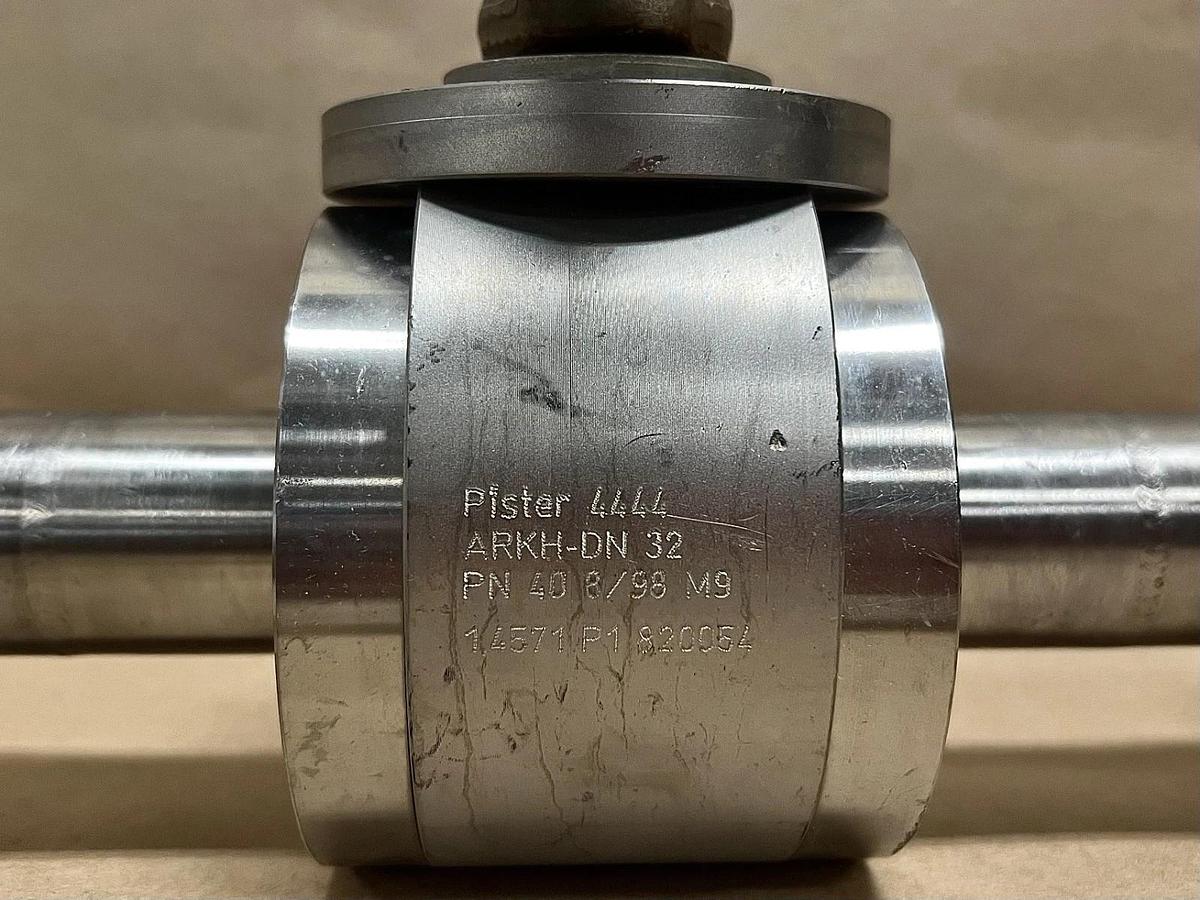 Used Pister DN32, PN40 SS High Pressure 2-Way Ball Valve Assembly