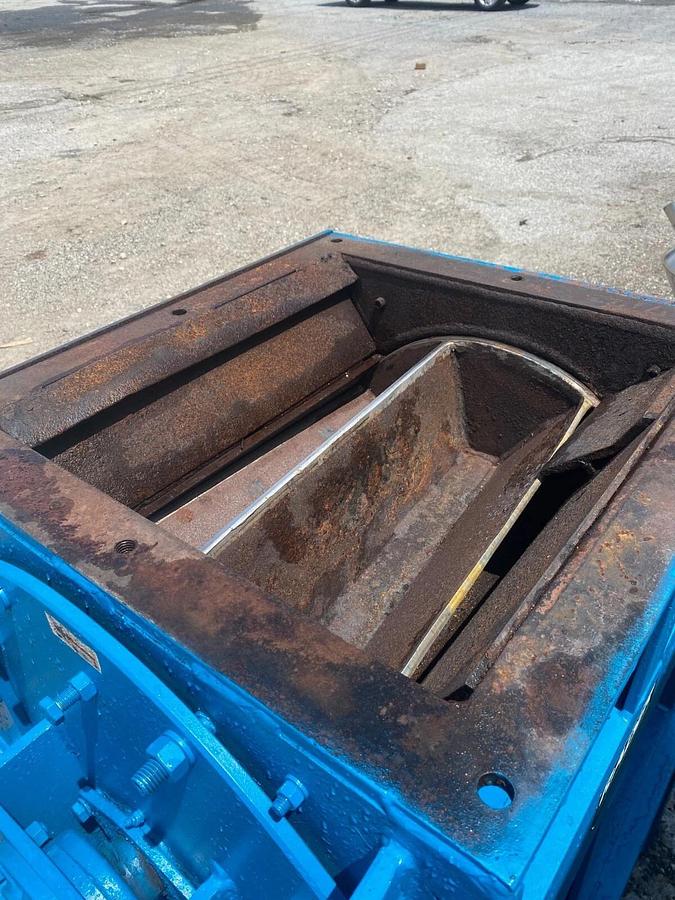 Used Rader 20x25 ESW Rotary Airlock Feeder