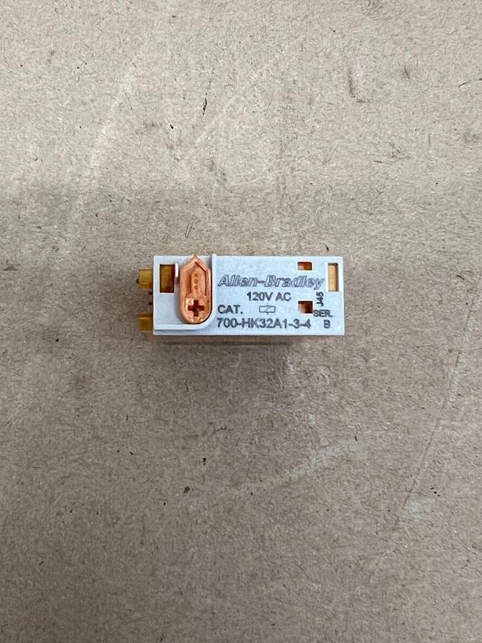 Used Allen Bradley 700-HK32A1-3-4 Ser B Line Relay