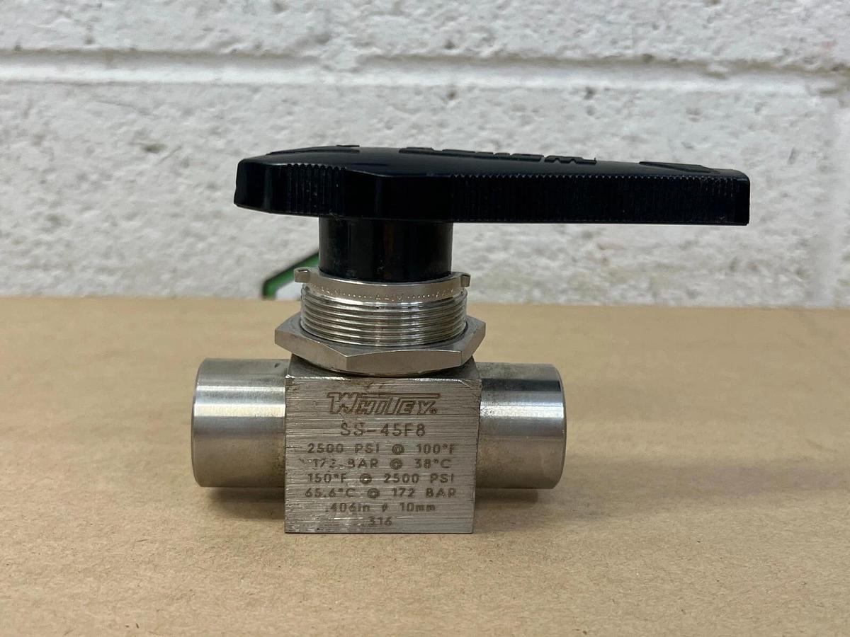 Used Whitey SS-45F8 2500 PSI @ 100F Ball Valve