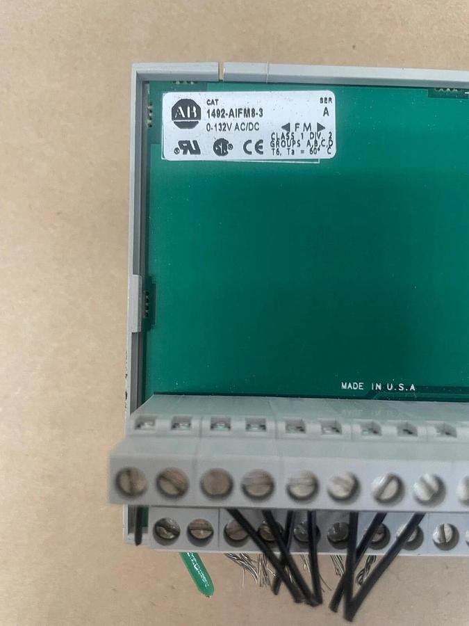 Used Allen Bradley 1492-AIFM8-3 PLC Output Module, 0-132 AC/DC Series A