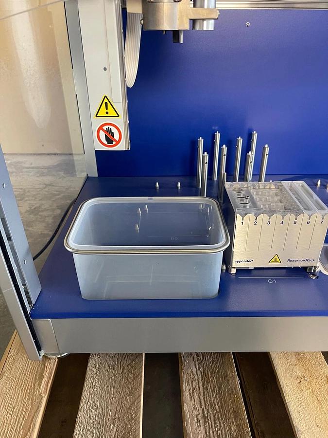 Used Eppendorf epmotion 5075 Automated Liquid Handler