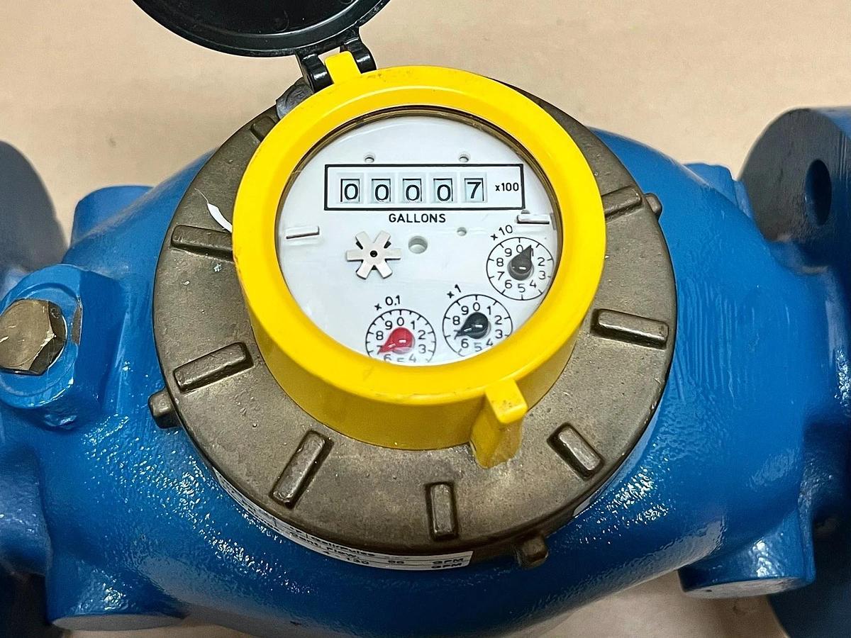 Used Niagara Liquid Meters Typ 123 Size 2" Flowmeter, Max. 122 F, 227 PSI ,Flow Meter
