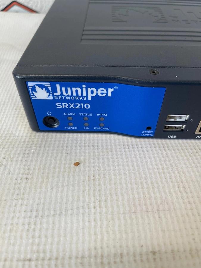 Used Juniper SRX210 8-Port 10/100 PoE Services Gateway - New