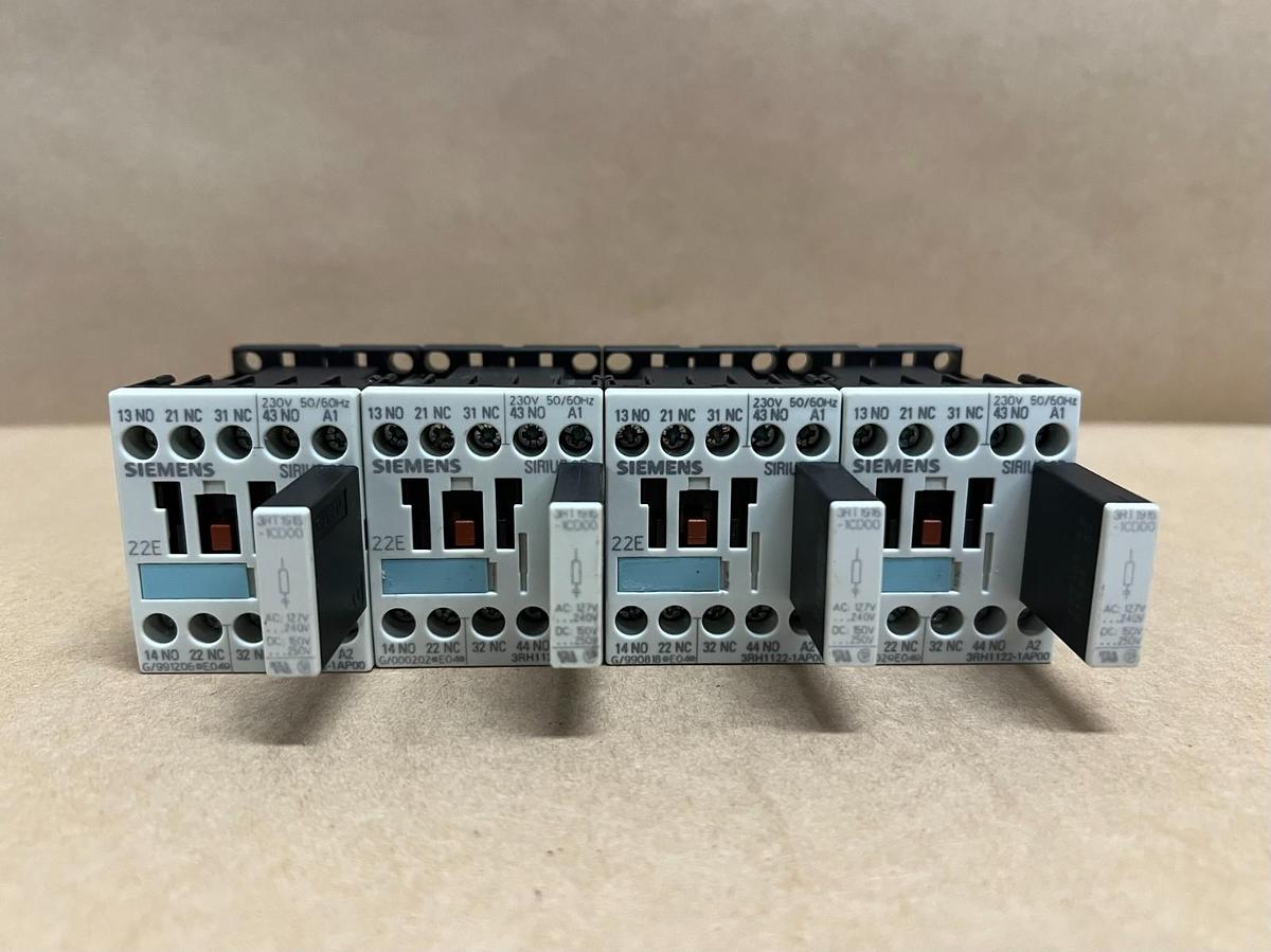 Used Siemens 3RH1122-1AP00 Contactor w/ 3RT1916 Surge Suppressor - Lot of 4