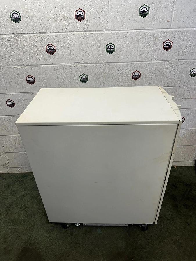 Used Toshiba UE3G2L220C61T Uninterruptible Power Supply 1600EP Series UPS 22KVA 91.6A