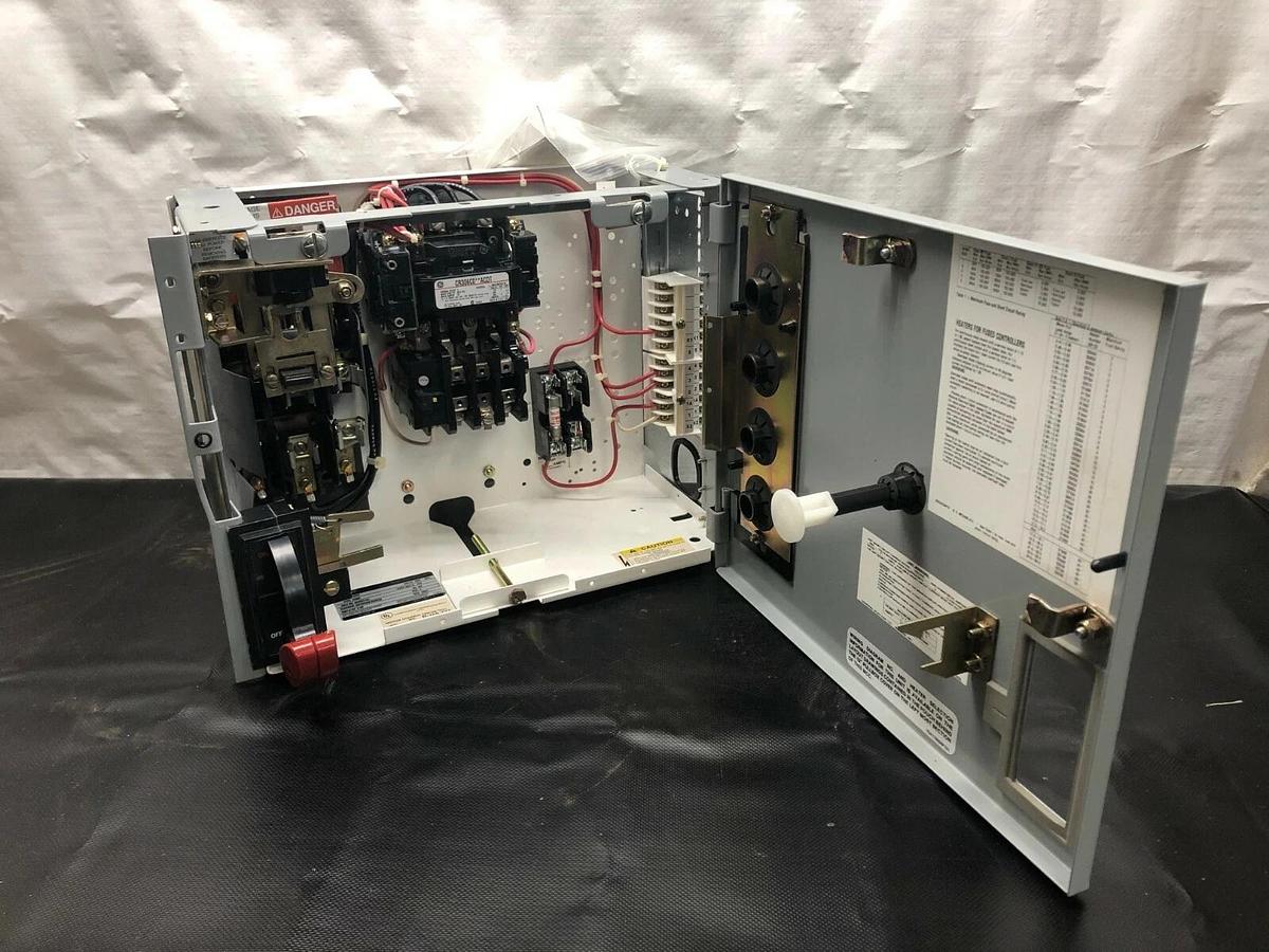 General Electric 8000-FVNR Motor Control Center, Size 1, 3 HP, 480 Volts