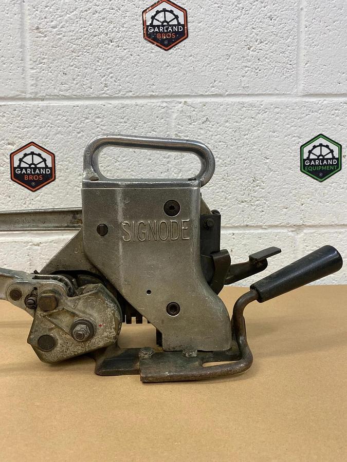 Used Signode AMT-58 Poly or Steel Manual Strapping Machine