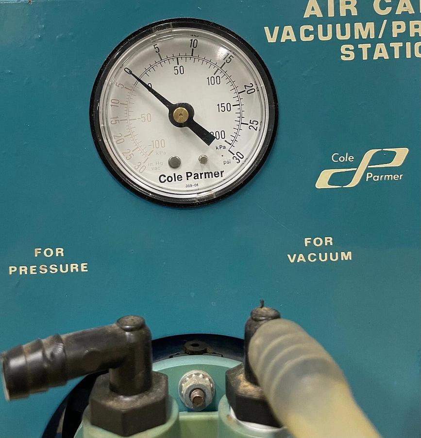 Used Cole Parmer 7059-40 Air Cadet Vacuum/Pressure Station 115V-ac
