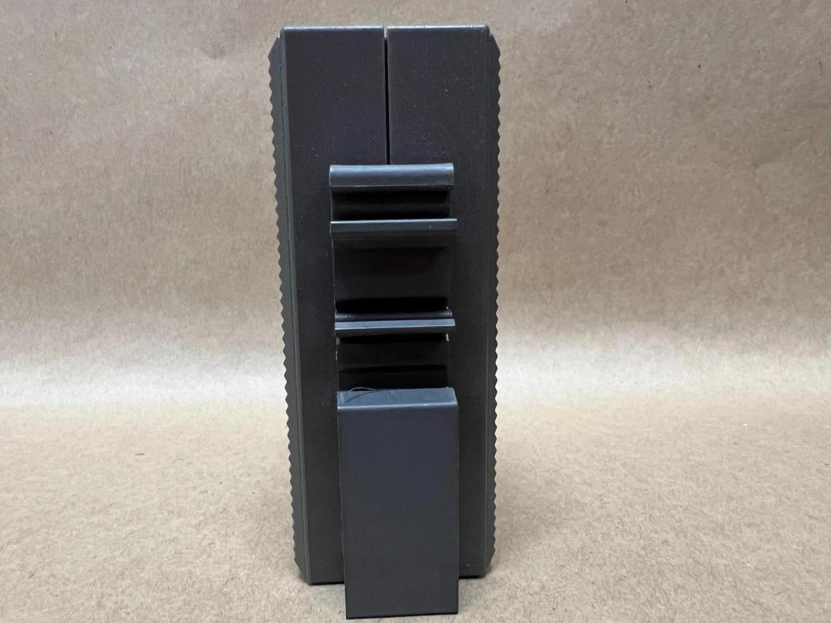 Used Moxa EDS-208 Rev. 1.2.1. Unmanaged Ethernet Switch