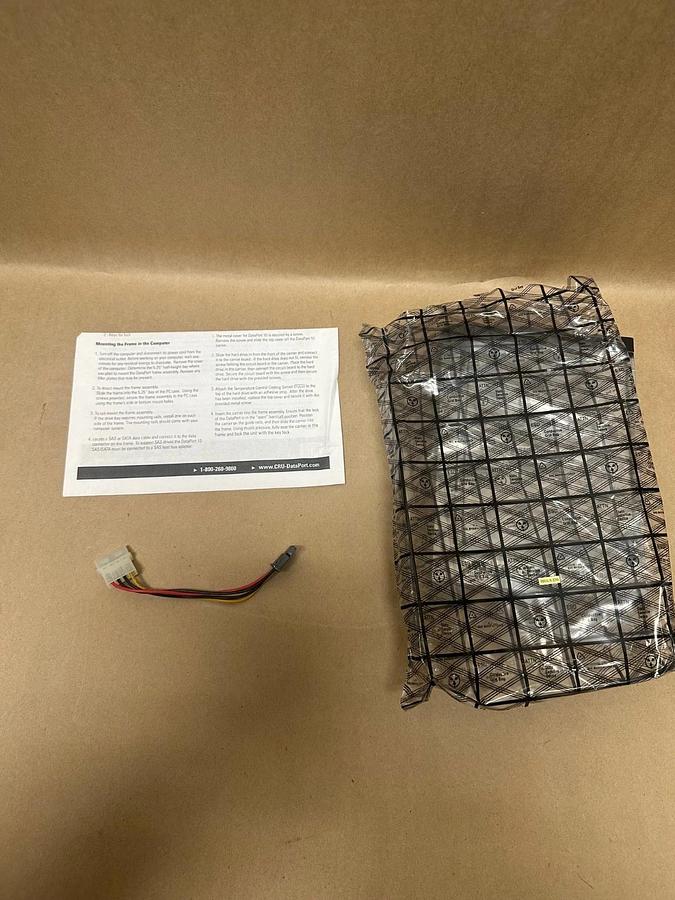 Used CRU 8440-6502-0500 DP10 SAS/SATA, 6GB, Broken SATA Port Shell