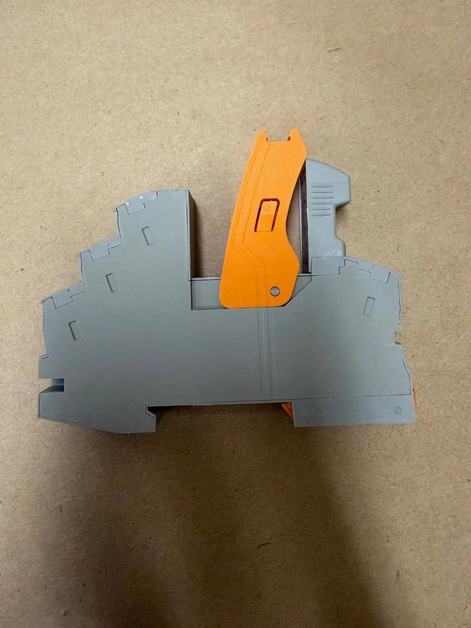 Used Phoenix Contact RIF-1-RPT-LDP-24DC/2x21/FG Relay Module