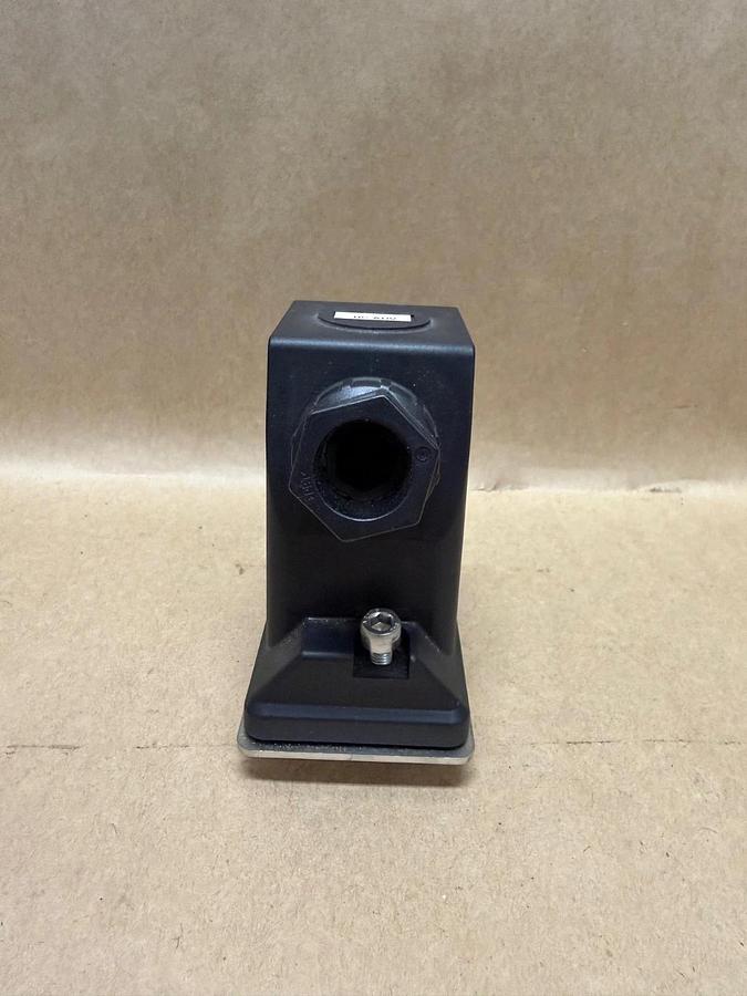 Used Phoenix Contact HC-B10 Heavy Duty Power Connectors