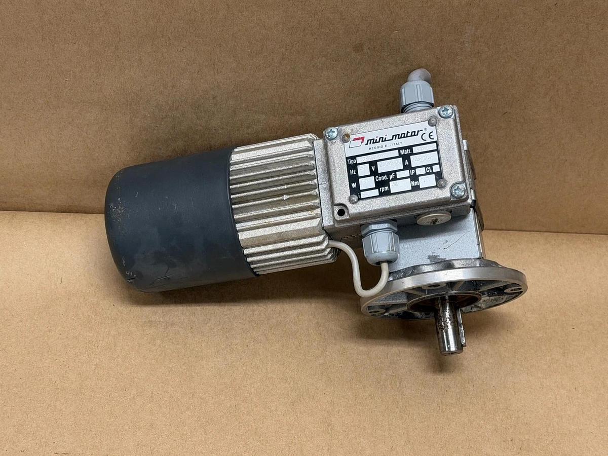 Used Mini Motor MCEK244PT Motor .049KW @ 56Rpm