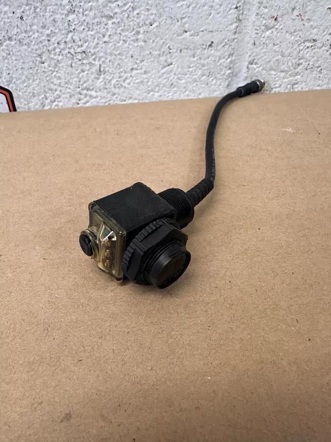 Used Allen Bradley - 42EF-S1MPA-Y4 - RightSight Series B Photoelectric Sensor