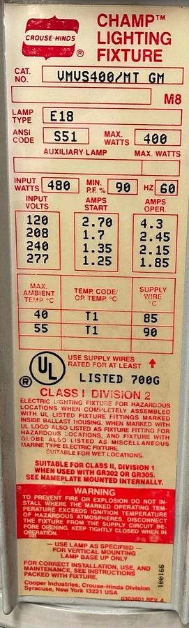 Used Crouse-Hinds VMVS400/MT GM Champ Lighting Fixture, Lighting Enclosure & Gasket