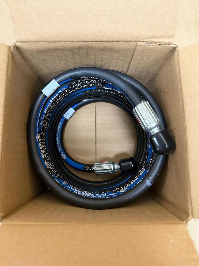 Used Oil-Air Products 4M3K-8FDLORX-8FDLORX-163 1/4” Hose Assembly *NEW*