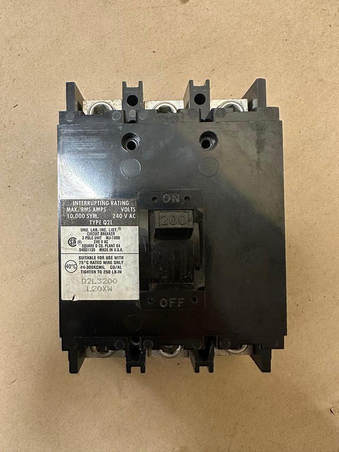 Used Square D Q2L3200 L20XW 200A 3 Pole Circuit Breaker