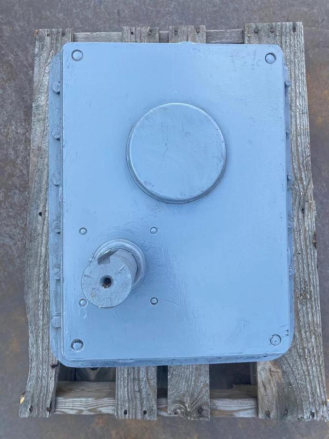 Used Falk 4307J 25C Enclosed QuaDrive Gear Drive, Ratio 25:1