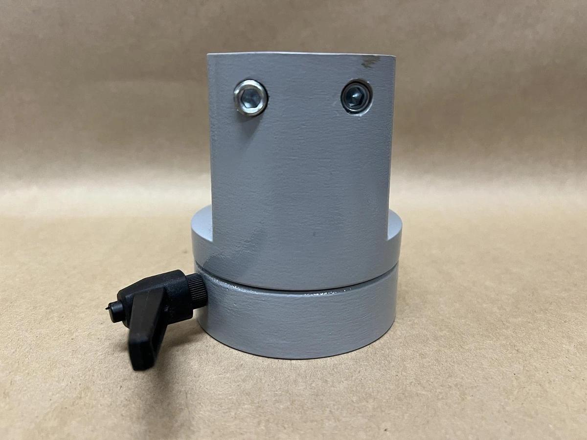 Used Square D Vertical Rotating Fixing Coupling (2" x 2") 2" Pipe