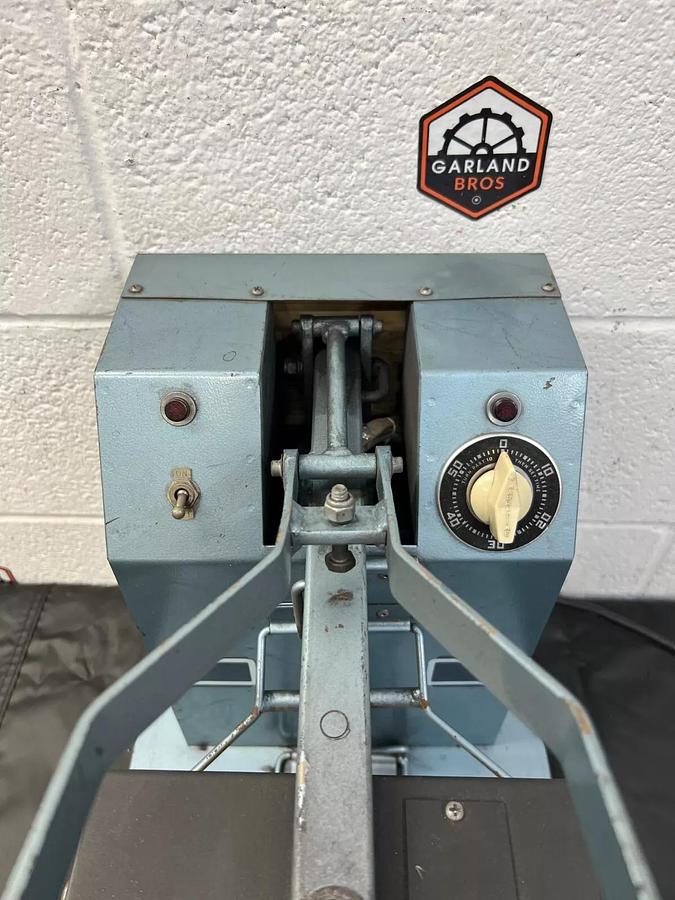 Used HIX VH-250 Hat Heat Press 120 Volts, 4 Amps
