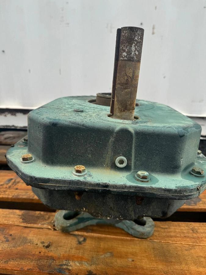 Used Dodge TA3203H05 Gear Drive, Speed Reducer, Ratio 4.913:1, 1-3/8” Shaft w/ Collar