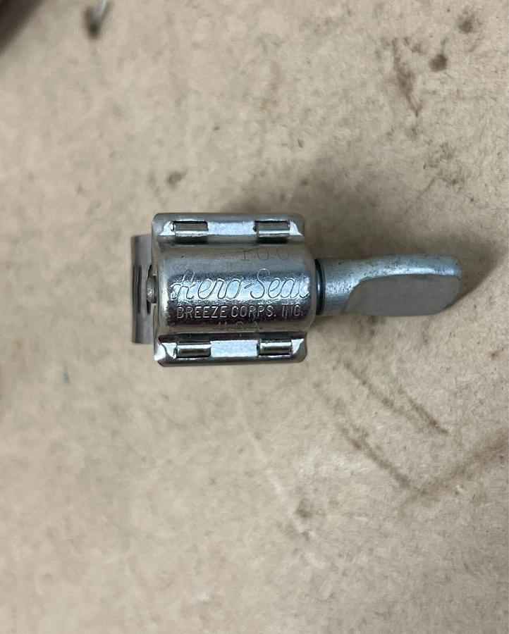 Used Breeze Corp Aero-Seal 100 Hose Clamp - Lot of 4