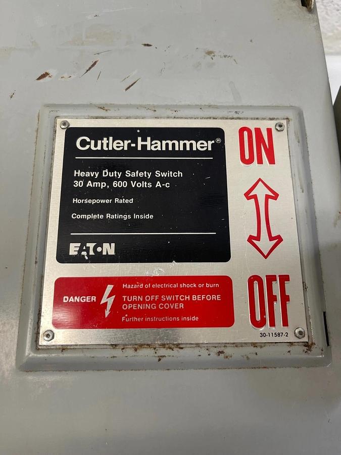 Used Eaton Cutler Hammer DH361UGK Heavy Duty Safety Switch, 30 A, 600 VAC, 3-pole