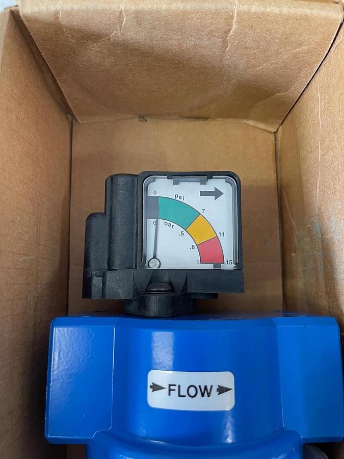 Used Parker HN3S-3PUG, 3/4 NPT Interceptor HSG w/ Diff Press Gauge