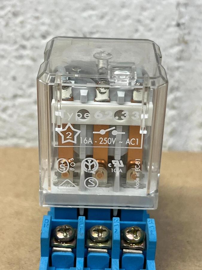 Used Relay Type 62.33 16A, 250V~AC1