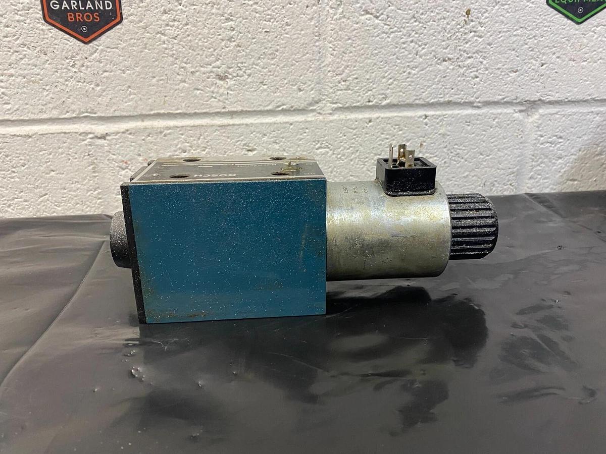 Used Bosch 1837001 140 Hydraulic Valve