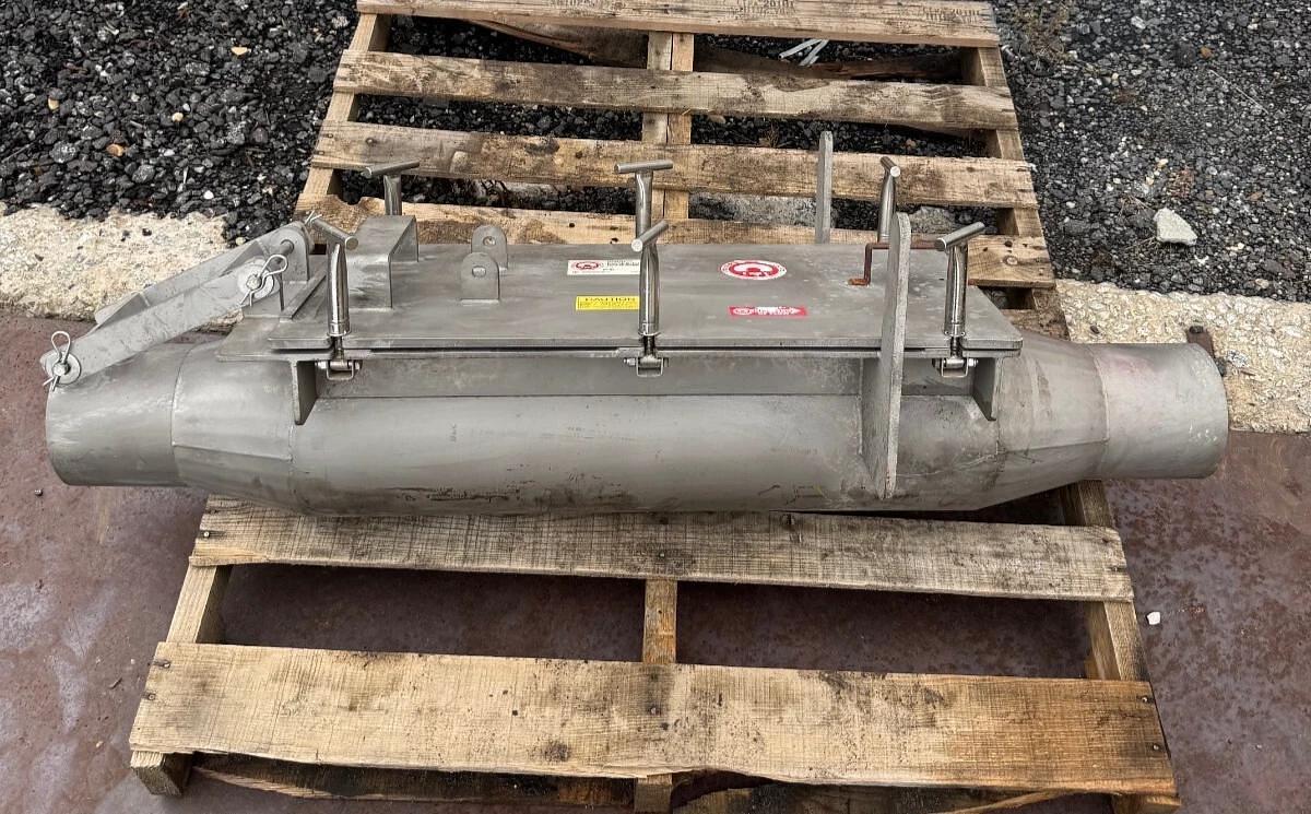 Used Industrial Magnetics BM6000RHSFG Bullet Magnet