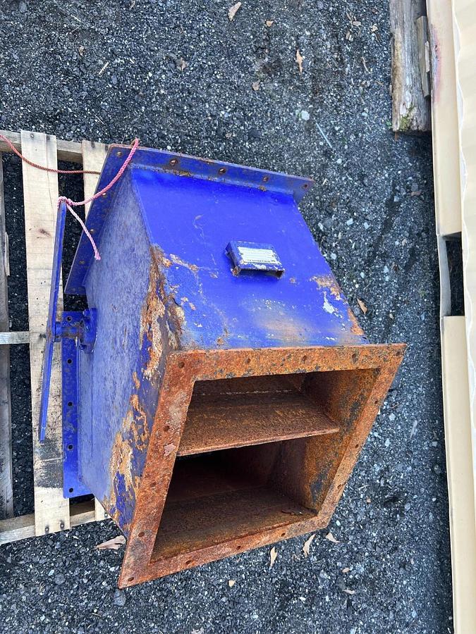 Used Bush & Wilton 69013 Diverter Inside-Inside: 14”, Outside-Outside: 20”