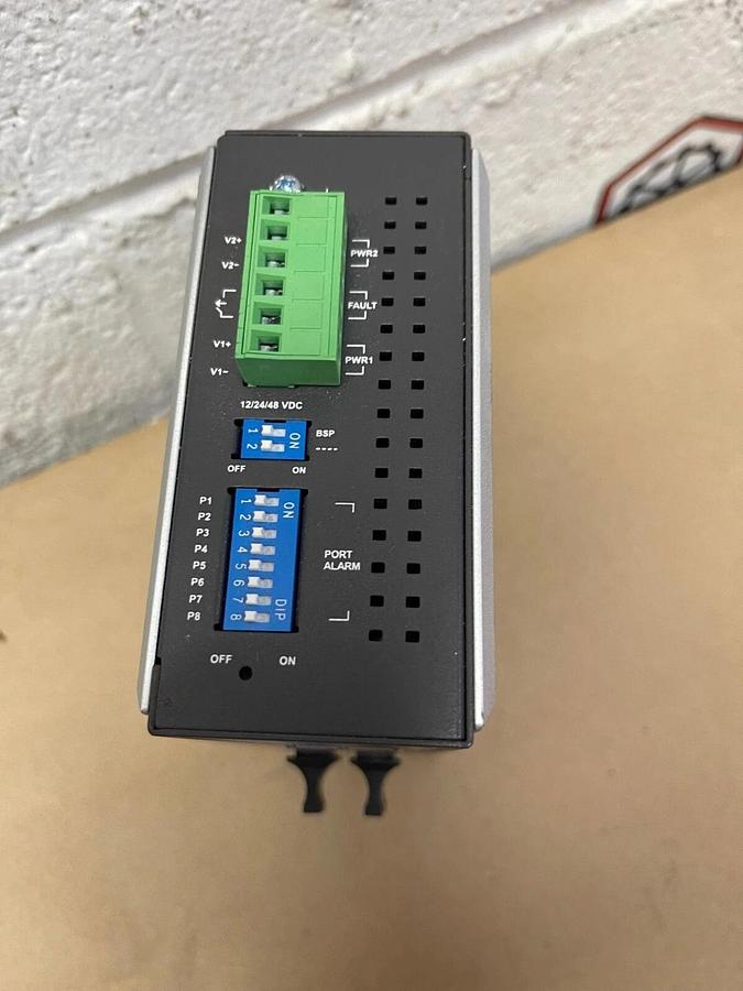 Used Moxa EDS-G308 Gigabit EtherDevice Switch, 8-Port, Input: 12-48 VDC