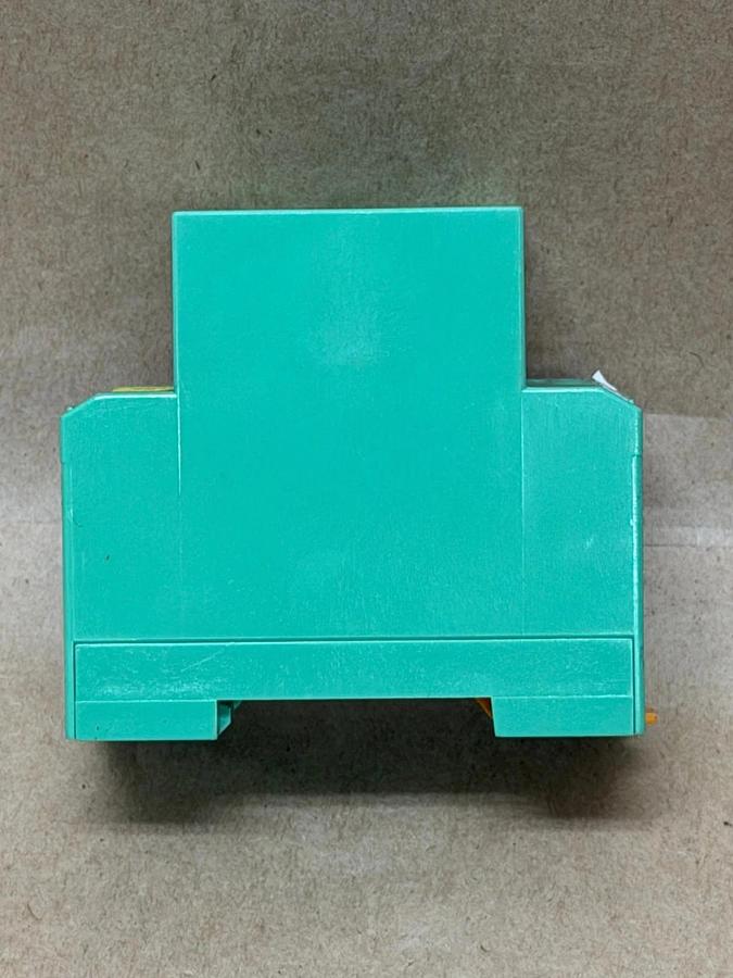 Used Phoenix Contact EMG 45-SD-D/LA Green, DIN Rail Mounted Socket