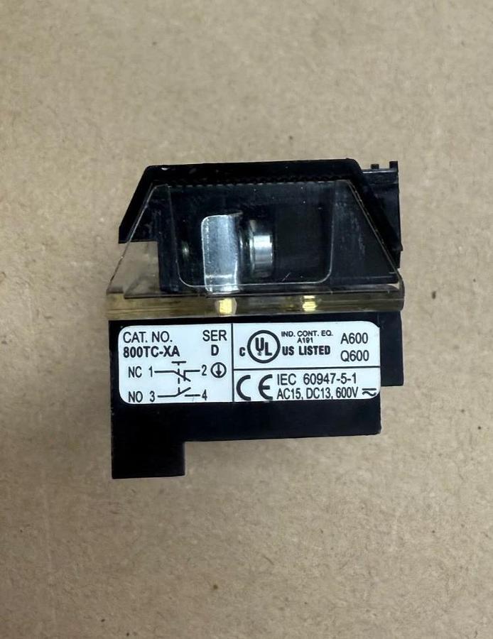 Used Allen-Bradley 800TC-XA Ser D Contact Block *NEW*