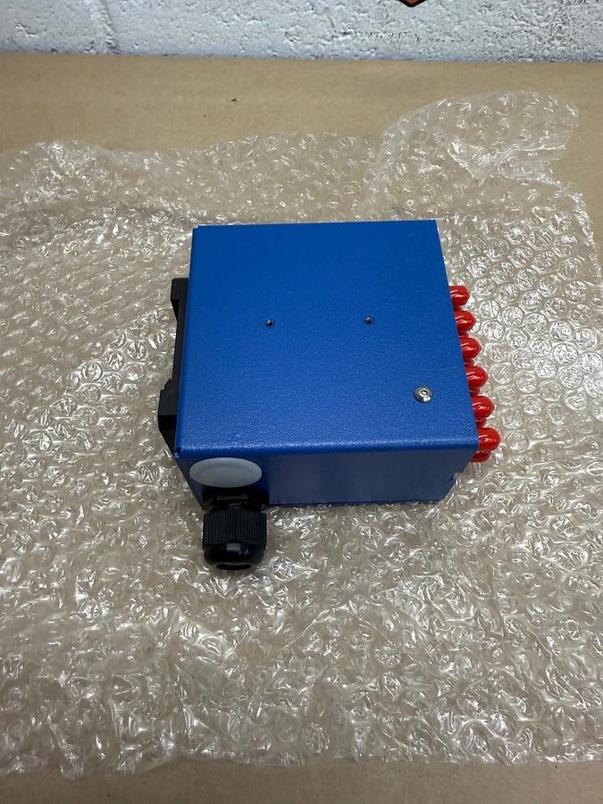 Used DINSpace SNAP-12ST-MM Compact DIN-Rail Fiber Patch Panel *NEW*