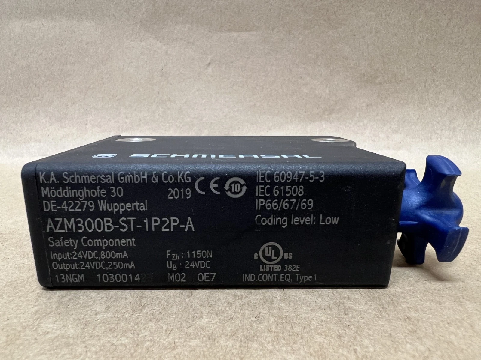 Used Schmersal AZM300B-ST-1P2P-A Safety Interlock