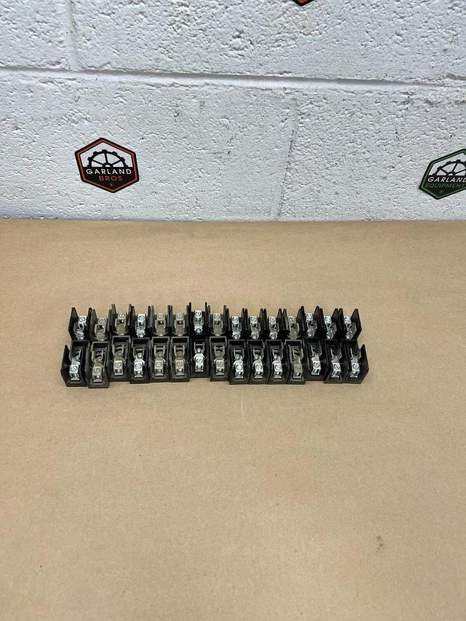 Used Littelfuse L60030M1C 600V, 30A Midget Fuseblock (15 pcs.)