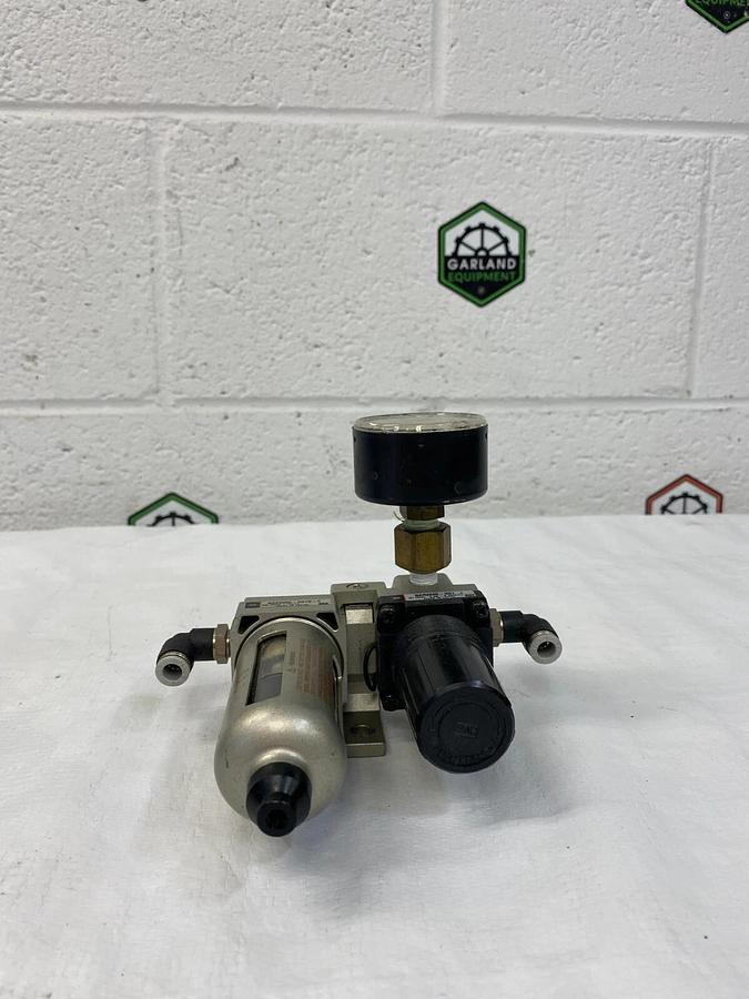 Used SMC NAF2000-N01D-C Pneumatic Pressure Regulator
