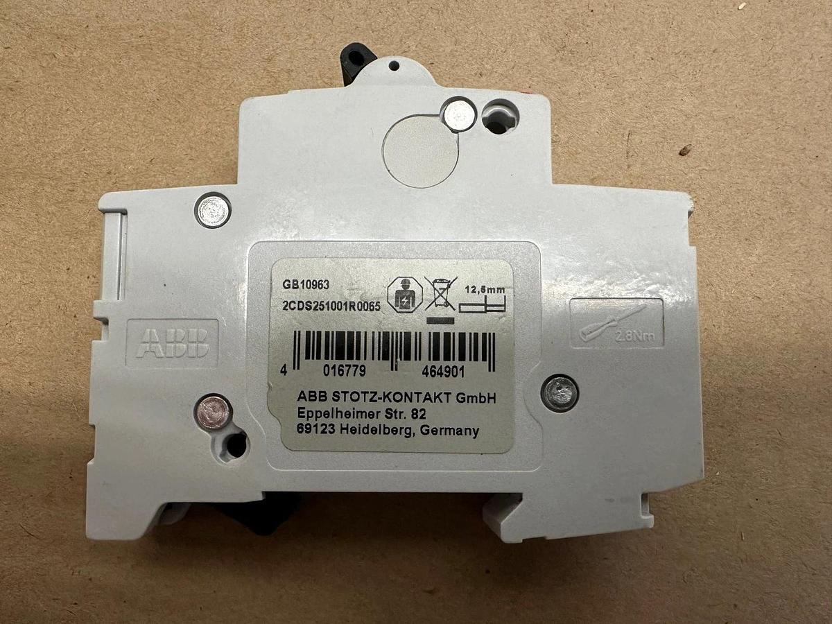 ABB 2CDS251001R0065 Circuit Breaker *NEW*