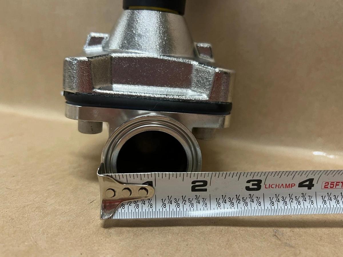Used Topline 17574 (DN40) 1-1/2", 316L, CWP 150 Sanitary Tri-Clamp Diaphragm Valve